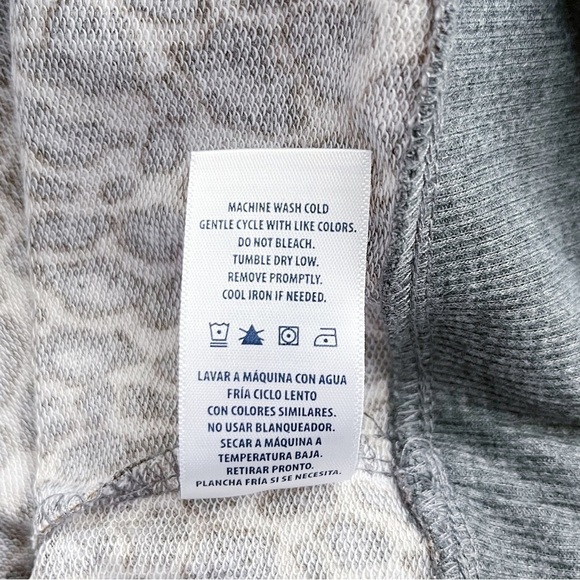 Splendid Leopard Print Crewneck Pullover Sweater in Tan & Brown, Size XL - Picture 10 of 10